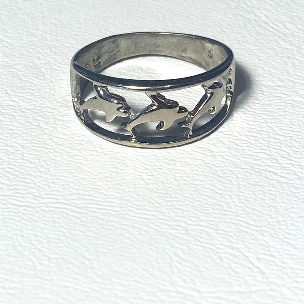 Sterling/925 dolphins ring.